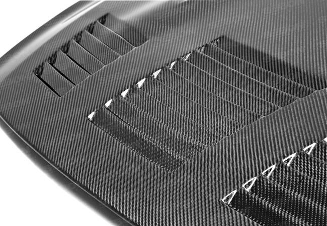 Seibon 2009-2012 Nissan GT-R R35 GTII-Style Carbon Fiber Hood - photo 6
