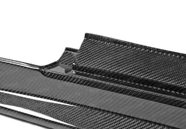 Seibon 2011-2013 Nissan GT-R R35 VS-Style Carbon Fiber Side Skirts (Pair) - photo 6