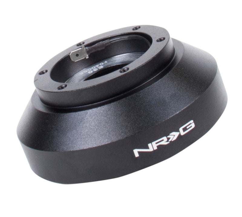 NRG Short Hub Adapter BMW E30 (SRK-E30H)