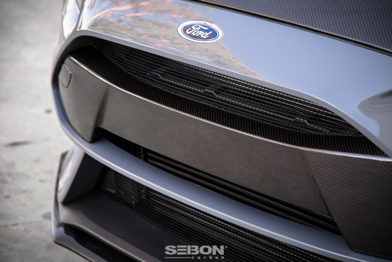 Seibon 2016+ Ford Focus RS Carbon Fiber Front Bumper Garnish - photo 2