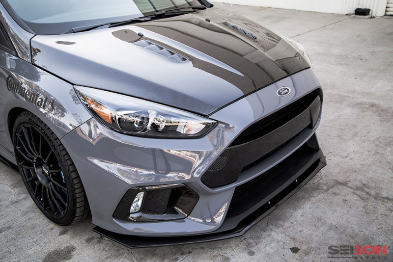 Seibon 2016+ Ford Focus RS Carbon Fiber Front Bumper Garnish