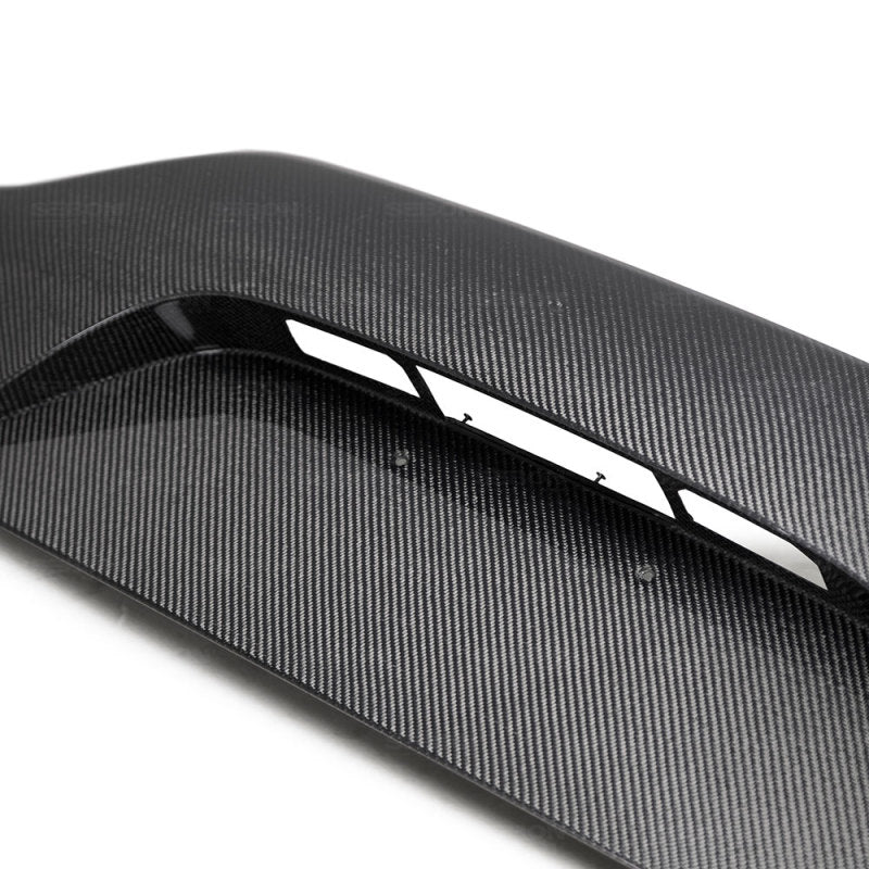 Seibon 2018 Kia Stinger OE-Style Carbon Fiber Rear Trunk Garnish - photo 3