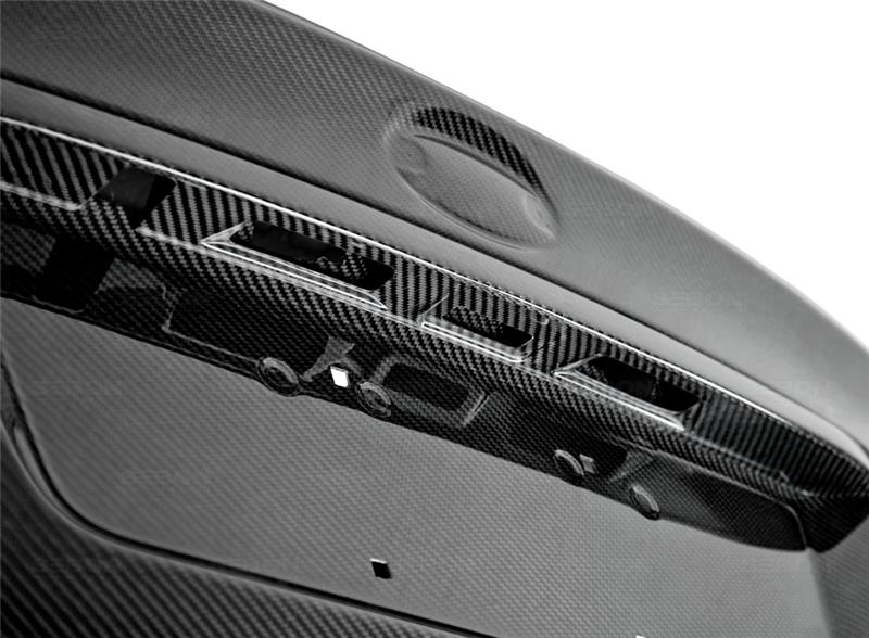 Seibon 2015+ Subaru Impreza WRX/STI OEM Carbon Fiber Trunk Lid - photo 5