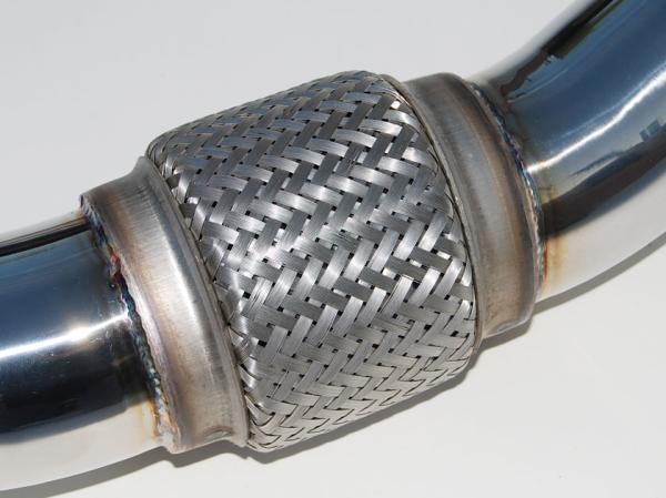 Invidia 2008-2011 STi Hatch / 2011 WRX Hatch Dual Q300 Titanium Tip Cat-Back Exhaust - photo 3