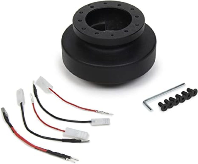 OMP 98-06 BMW E46 3 Series/ BMW E46 5 Series Steering Wheel Hub Adapter (OD0-1960-BM789A)