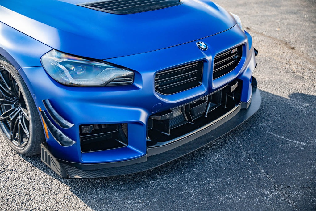 Dive planes installed on G87 BMW M2 front bumper