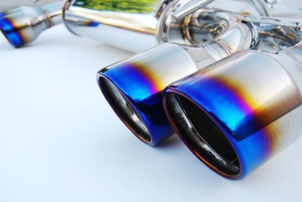 Invidia 2008-2011 STi Hatch / 2011 WRX Hatch Dual Q300 Titanium Tip Cat-Back Exhaust - photo 2