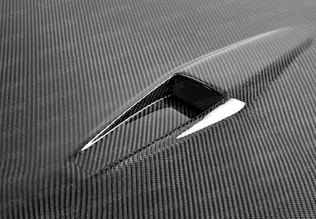 Seibon 2009-2012 Nissan GT-R R35 GTII-Style Carbon Fiber Hood - photo 3